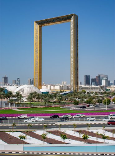 8268513-dubai-frame-4922292